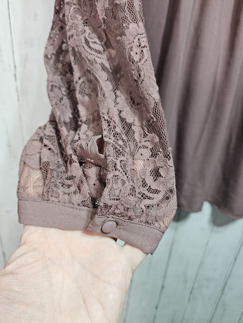 Torrid Women's Mauve Lace Long Sleeve & Yoke Lightweight Blouse Shirt Size 3X. - Picture 4 of 8